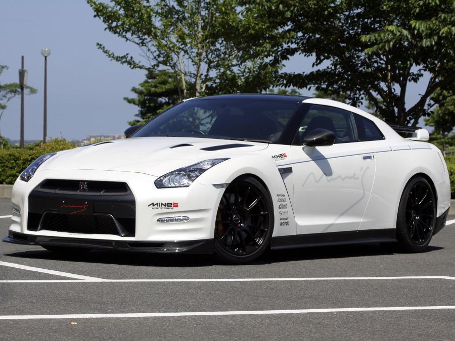  Nissan GT-R by Mines Motor Sport 2008 года  (фото 4 из 5)